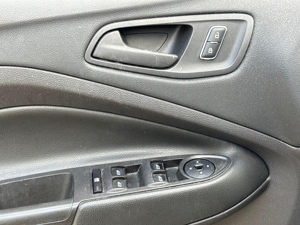 Ford Escape S - Thumbnail 18