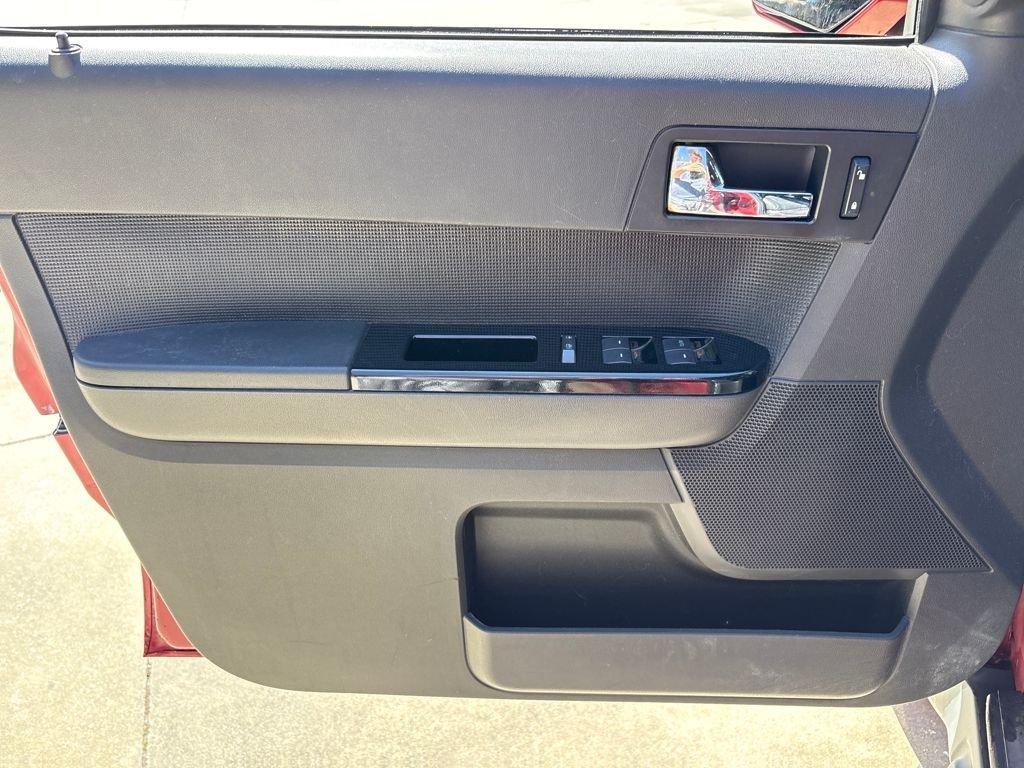 Ford Escape Limited - Thumbnail 17