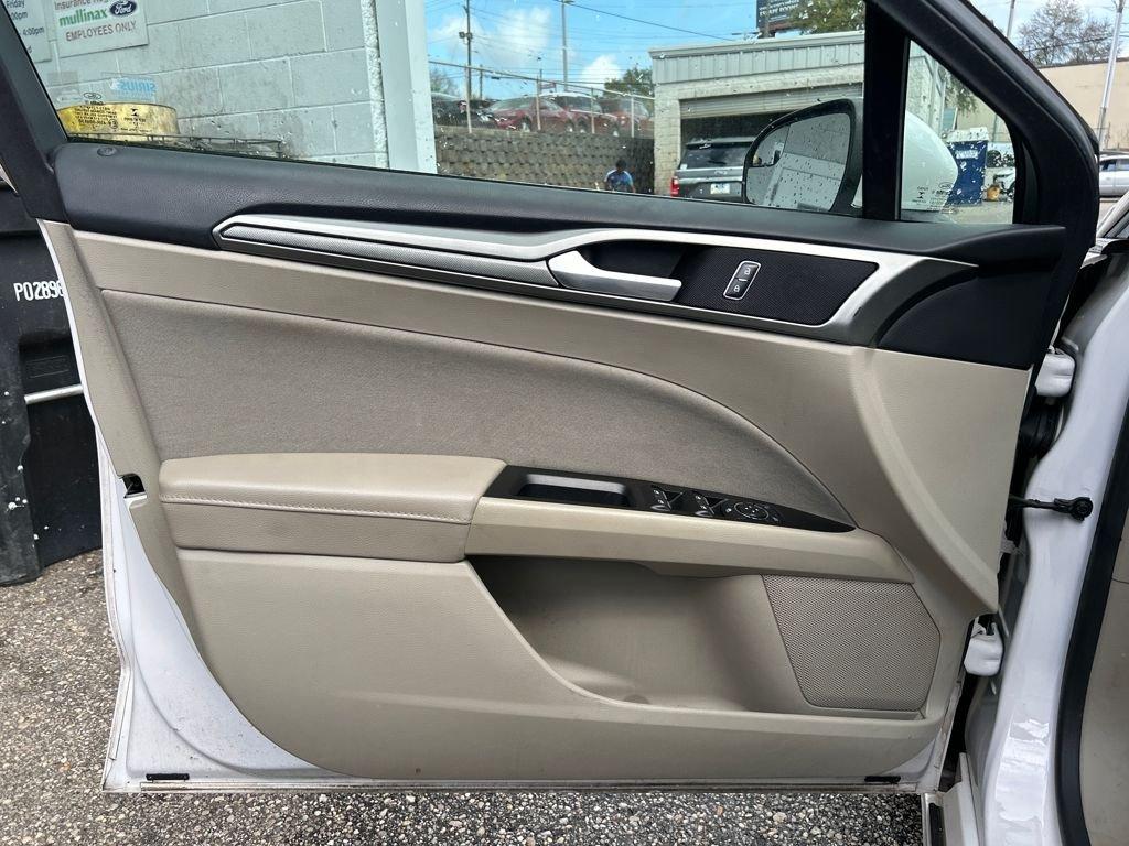 Ford Fusion Se - Thumbnail 8