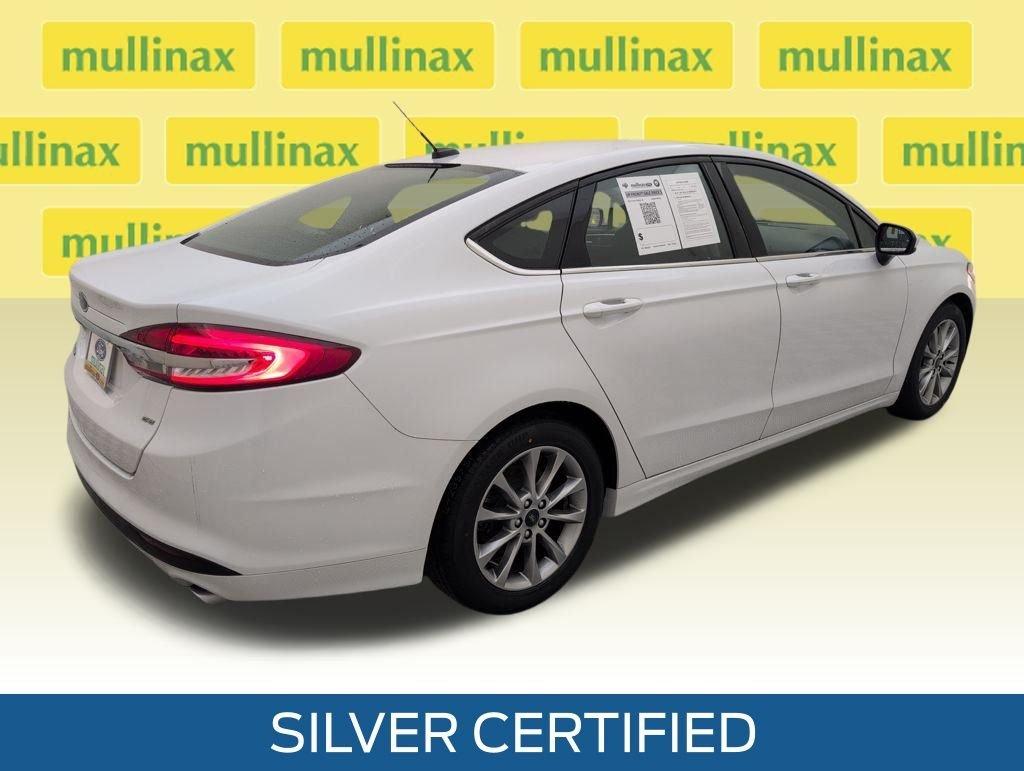 Ford Fusion Se - Thumbnail 4