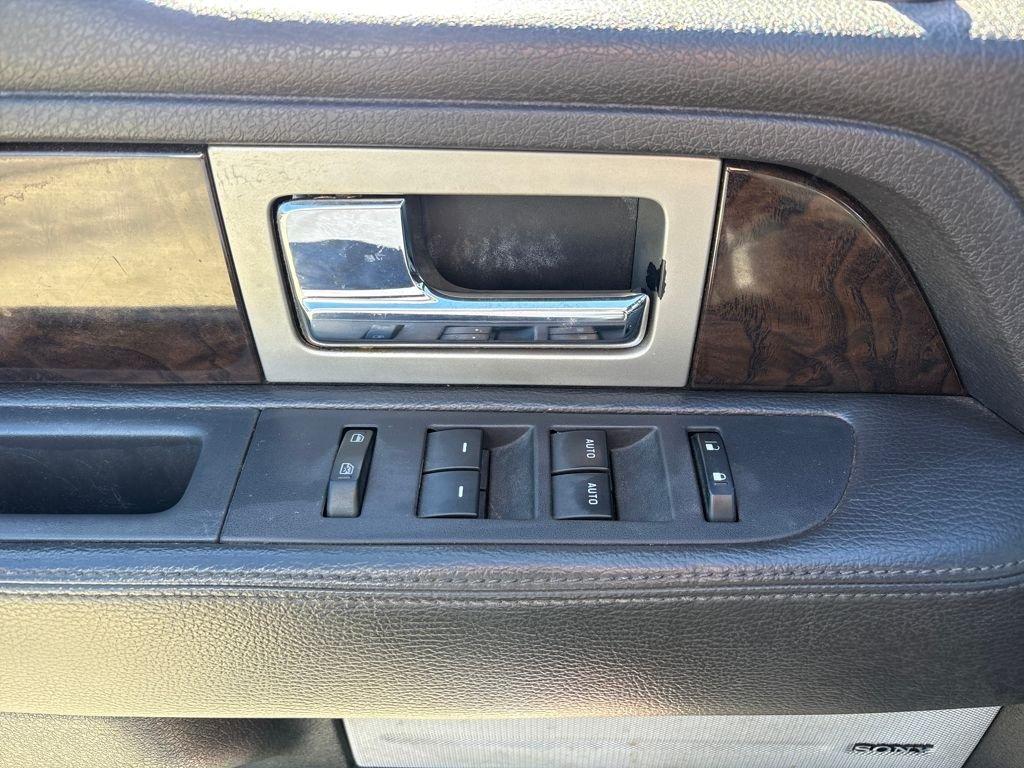 Ford F-150 Platinum - Thumbnail 18