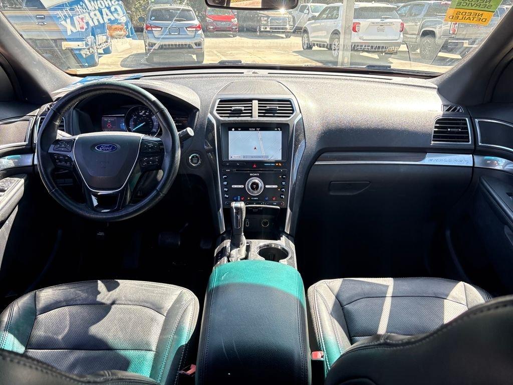 Ford Explorer Limited - Thumbnail 8