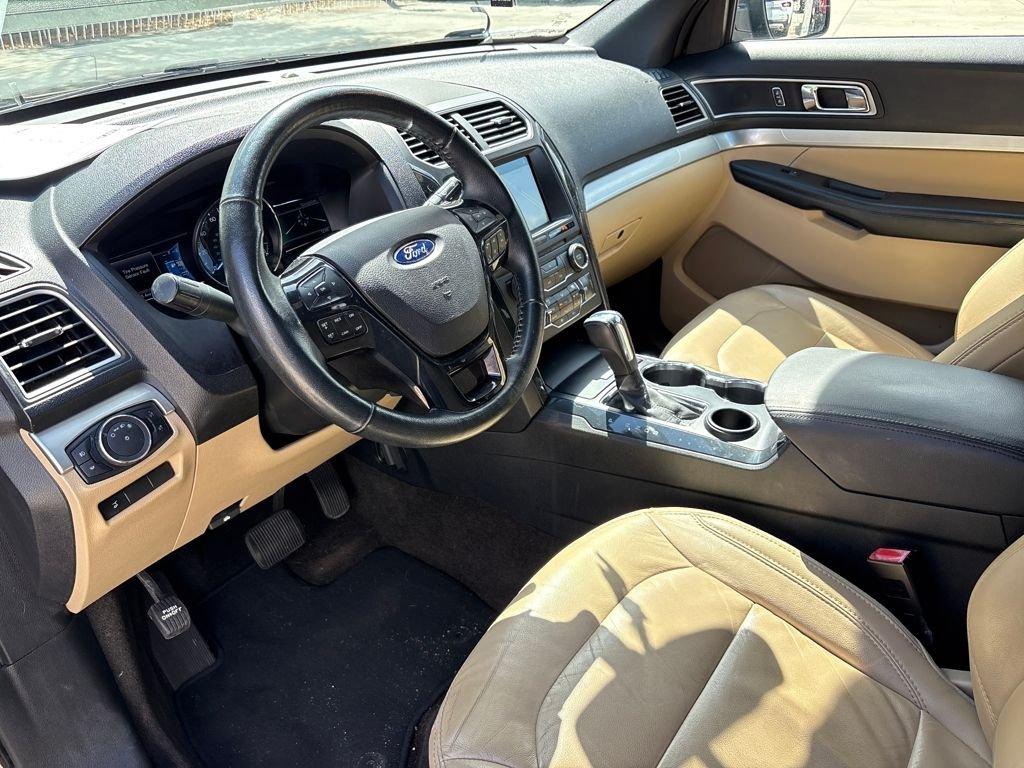 Ford Explorer Xlt - Thumbnail 7