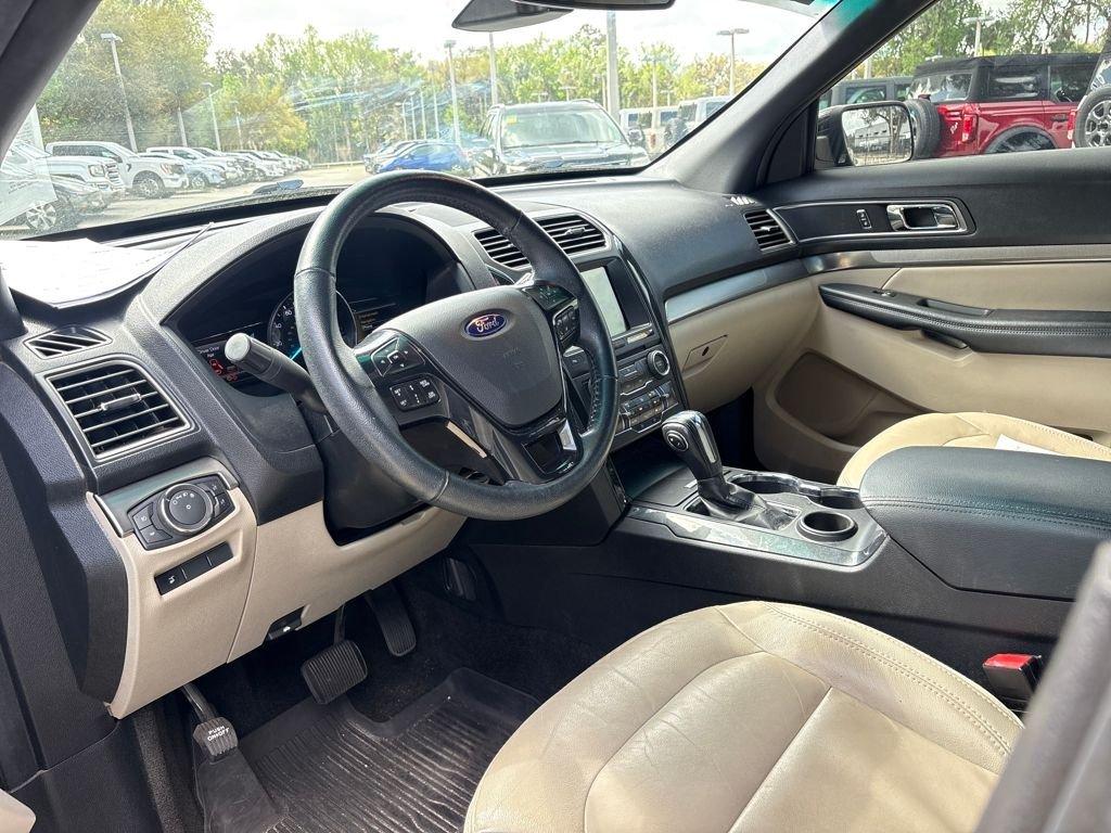 Ford Explorer Xlt - Thumbnail 7