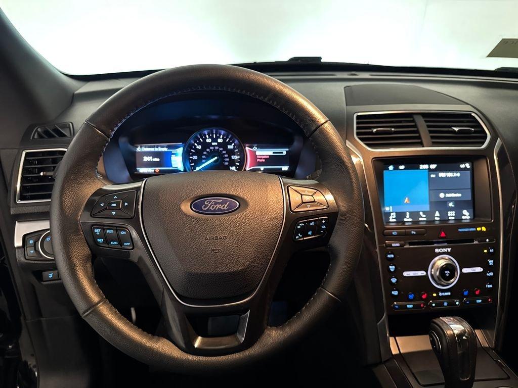 Ford Explorer Limited - Thumbnail 9