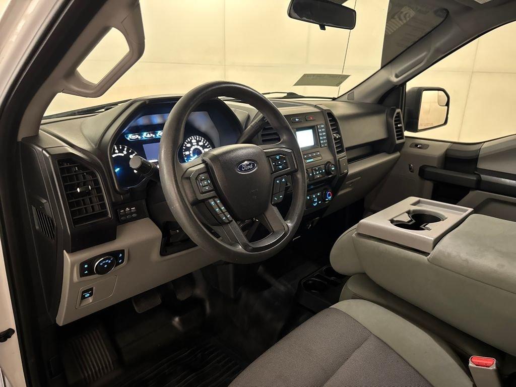 Ford F-150 Xl - Thumbnail 6