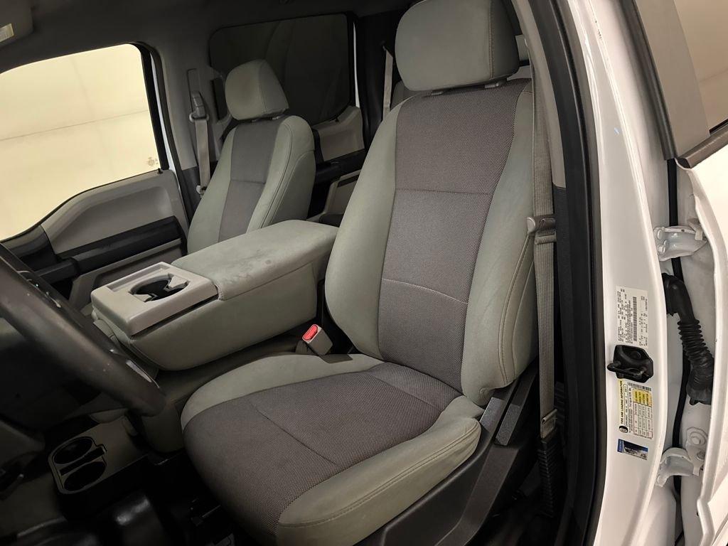 Ford F-150 Xl - Thumbnail 18