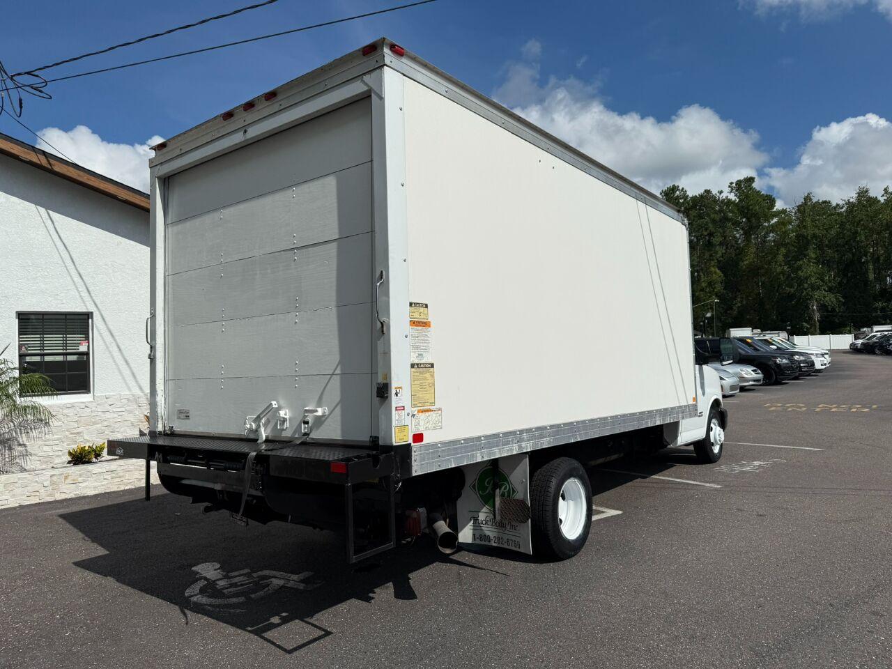 Chevrolet Express Commercial Cutaway - Thumbnail 13