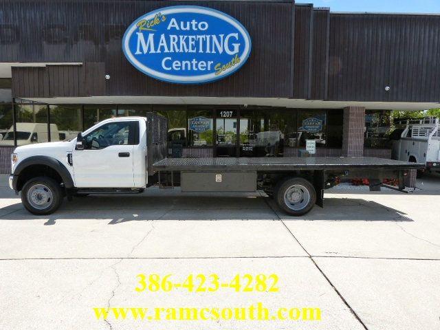 Ford Super Duty F-550 DRW 6.8L V10 GAS*XL**2WD*205" WB*RARE FIND IN AN 18FT. FLATBED! - View 1