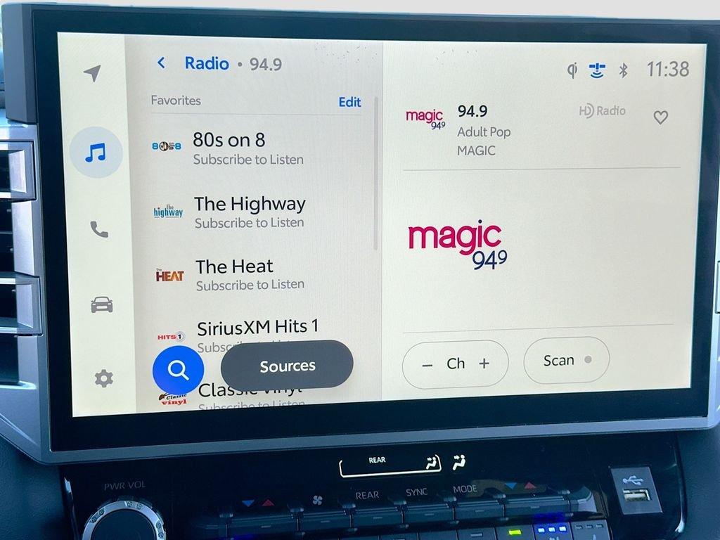 Toyota Sequoia Platinum - Thumbnail 16