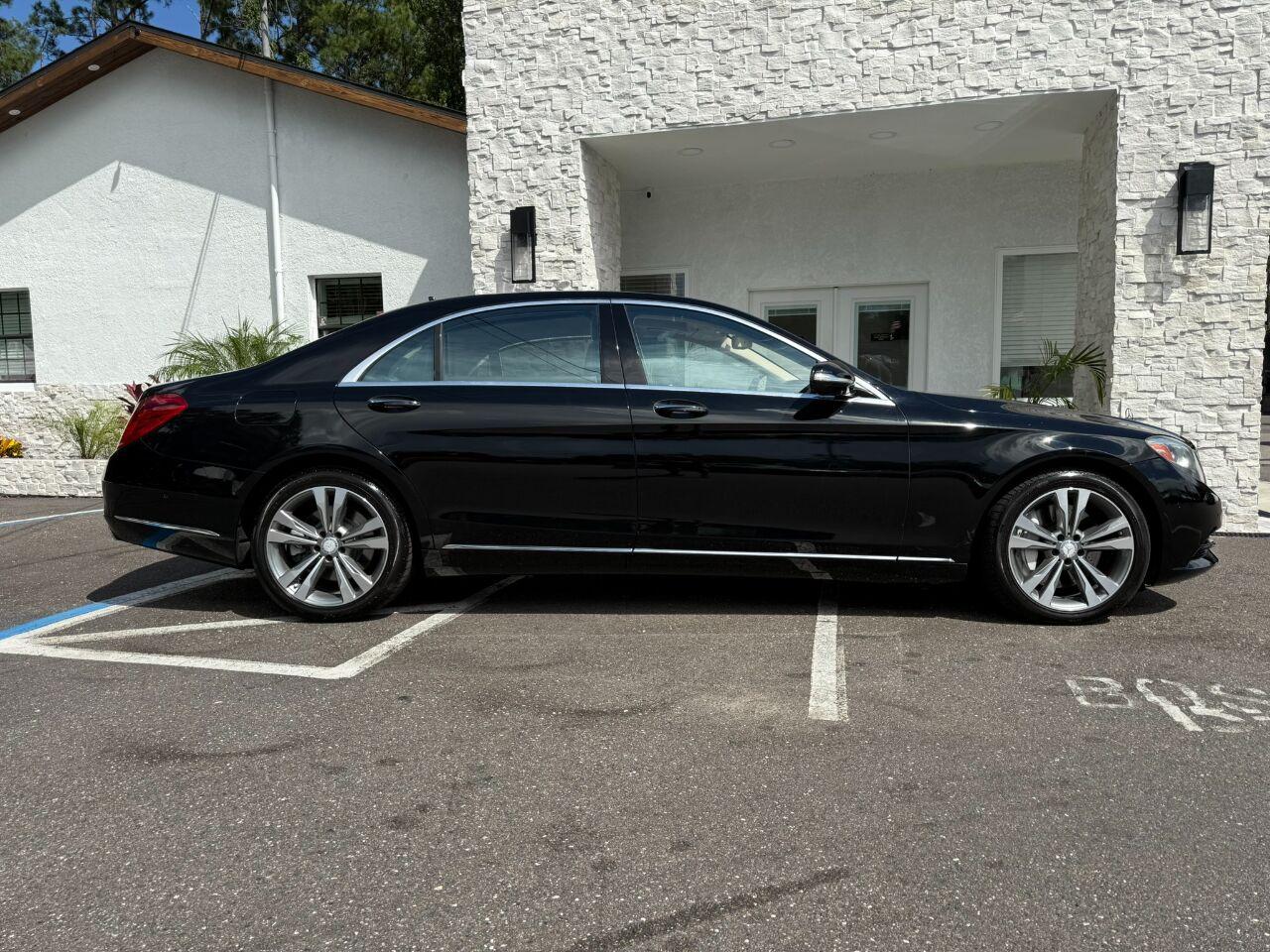 Mercedes-Benz S-Class - Thumbnail 16