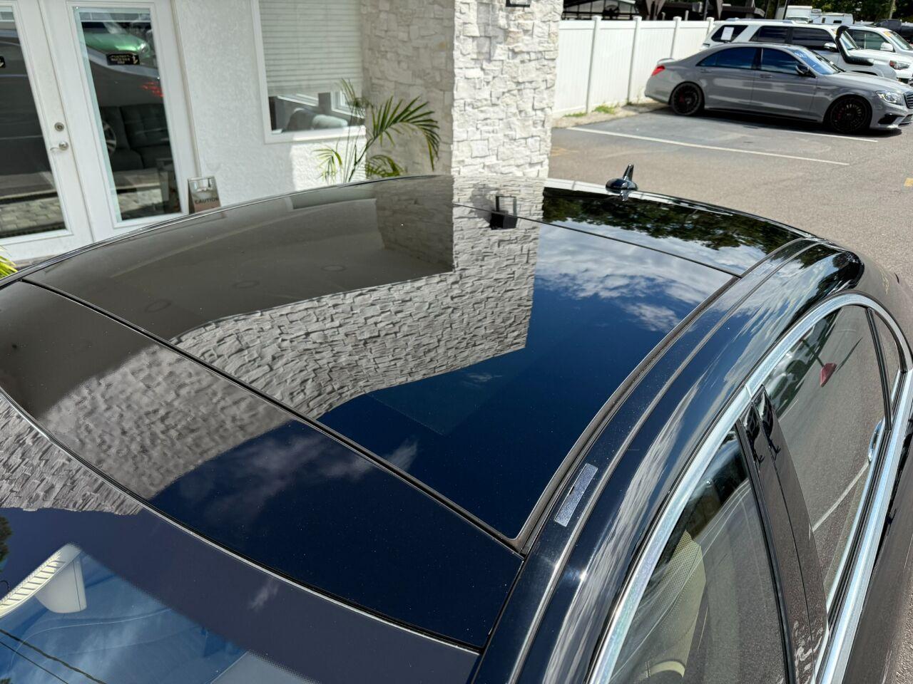 Mercedes-Benz S-Class - Thumbnail 14