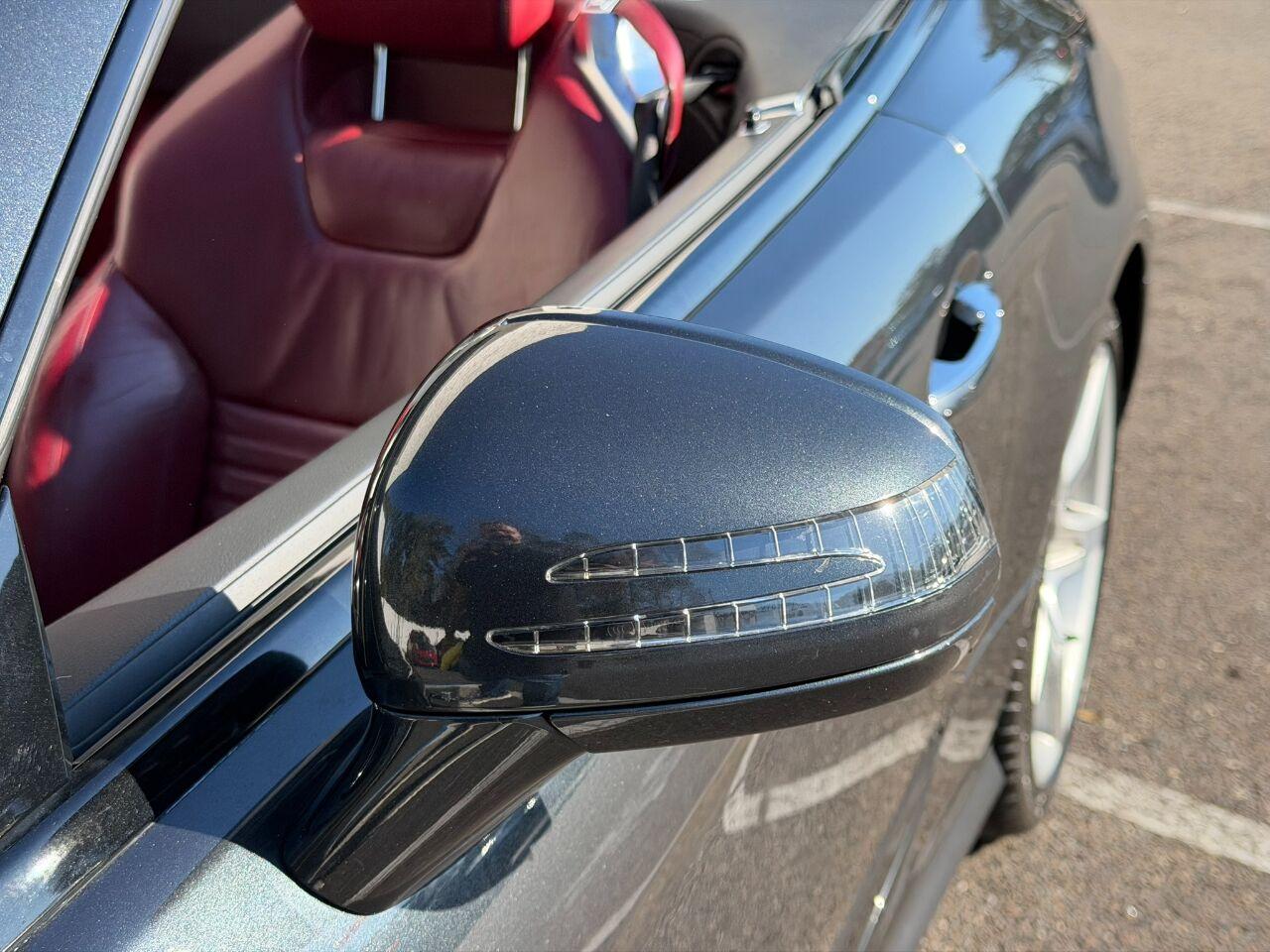 Mercedes-Benz SL-Class - Thumbnail 8