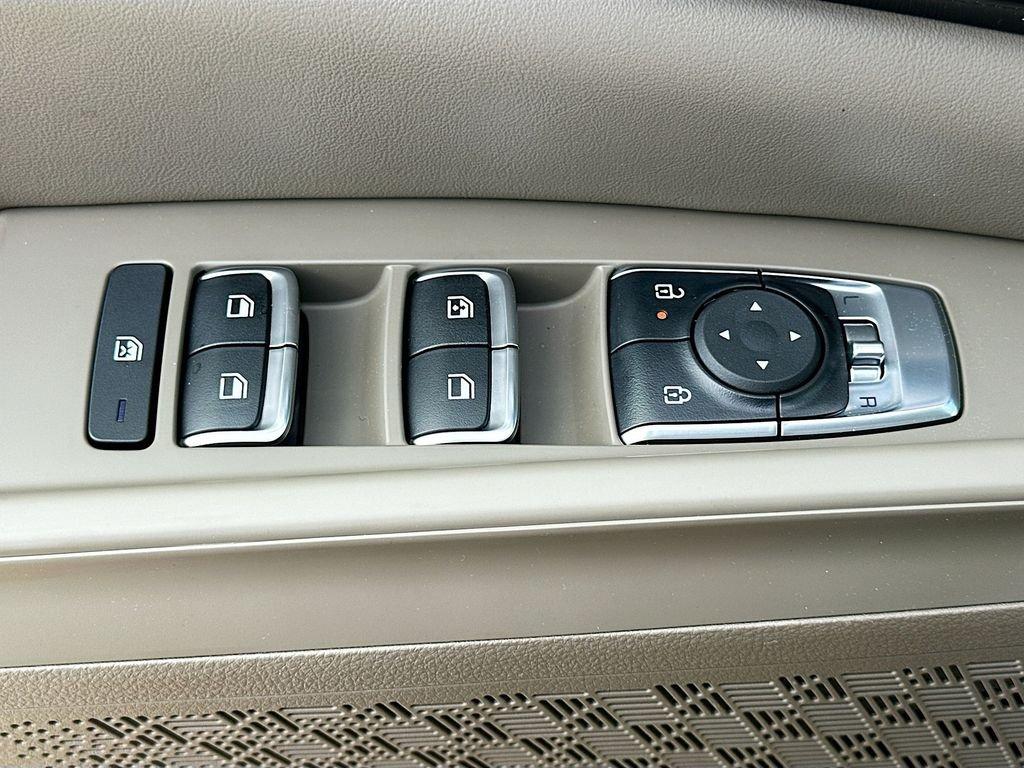 Kia Carnival Mpv Hybrid Lxs - Thumbnail 19