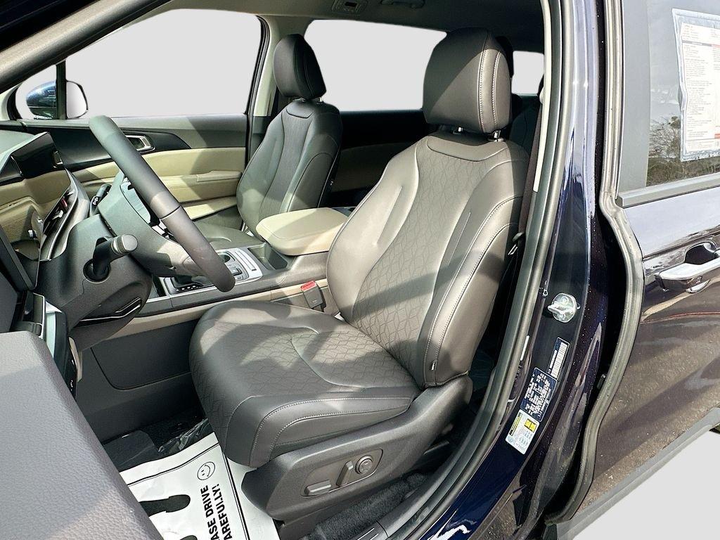 Kia Carnival Mpv Lxs - Thumbnail 18