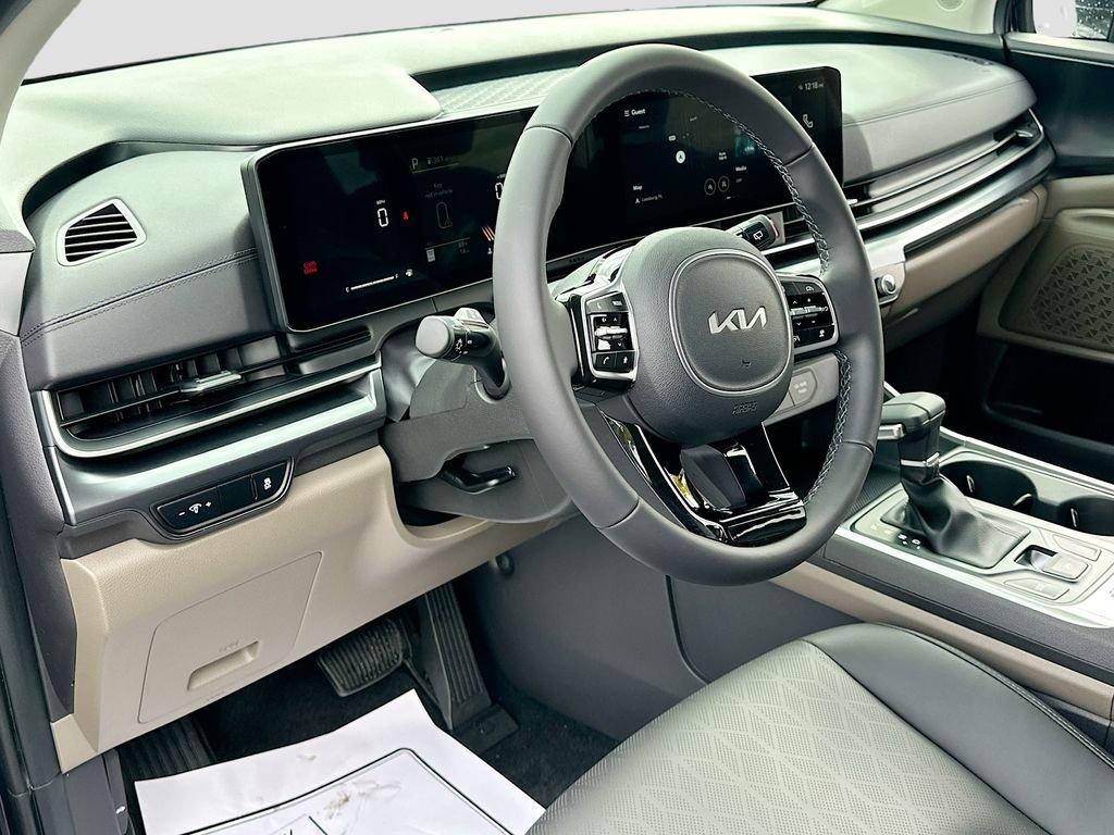 Kia Carnival Mpv Lxs - Thumbnail 10