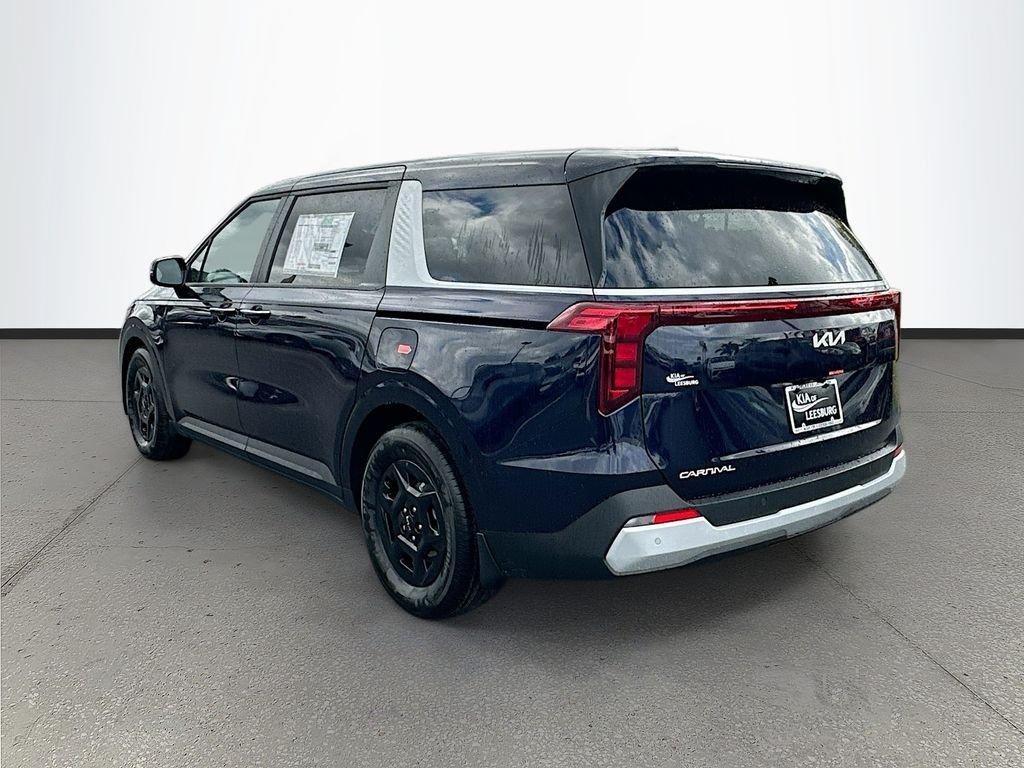 Kia Carnival Mpv Lxs - Thumbnail 6