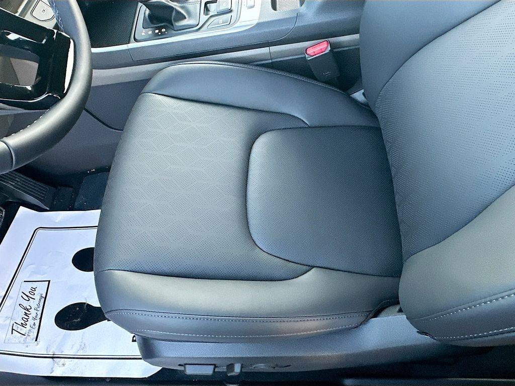 Kia Carnival Mpv Lxs - Thumbnail 20