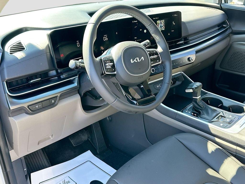 Kia Carnival Mpv Lxs - Thumbnail 10