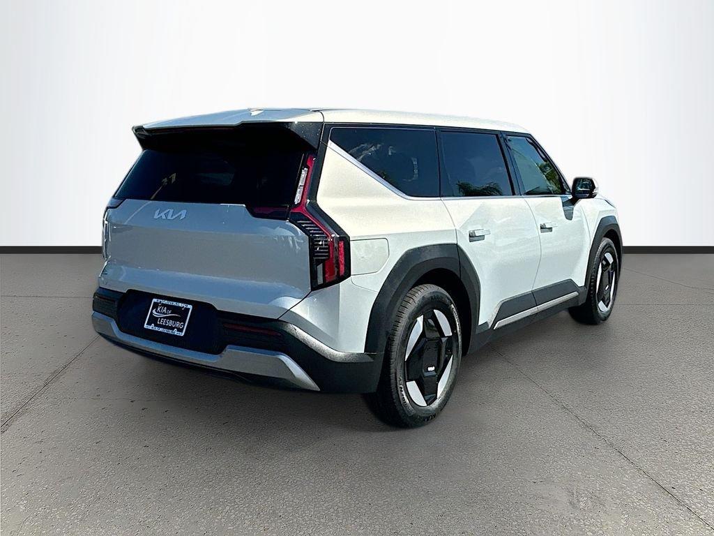 Kia Ev9 Light Rwd - Thumbnail 8