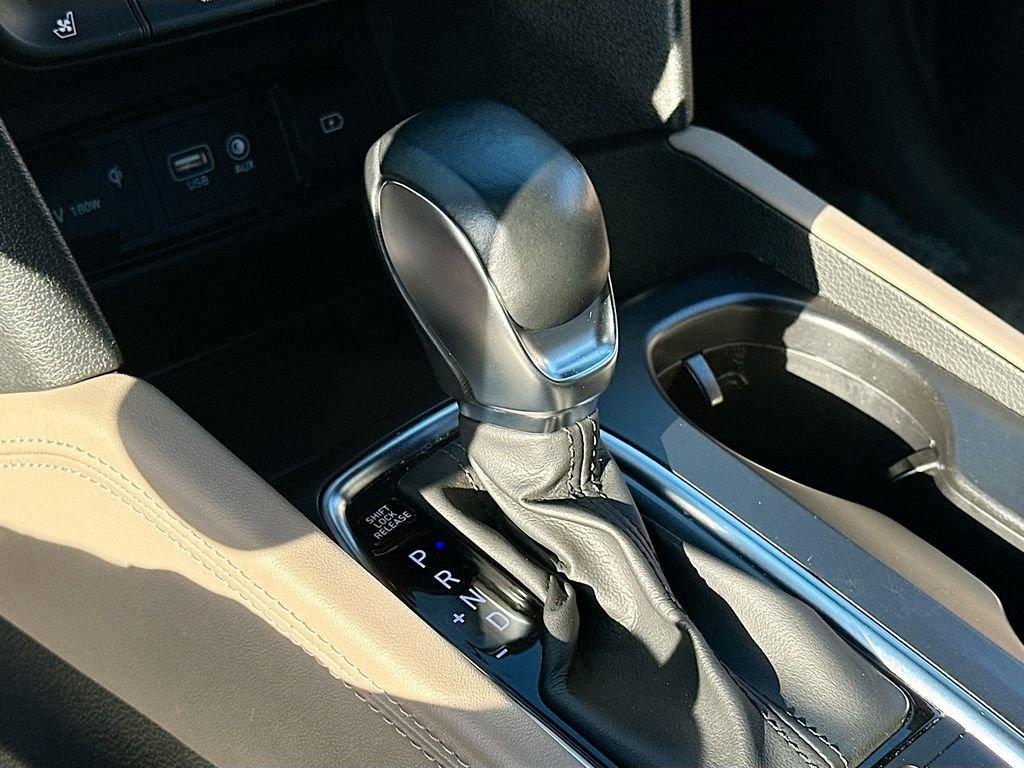 Hyundai Santa Fe Limited - Thumbnail 18