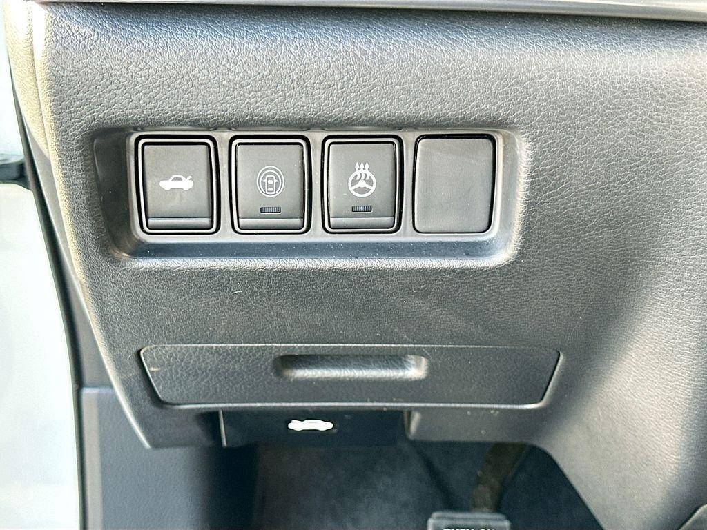 Nissan Maxima Sr - Thumbnail 11