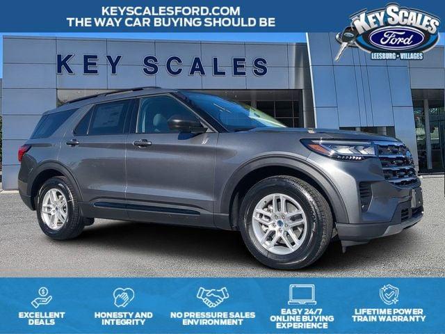 Ford Explorer - Thumbnail 3