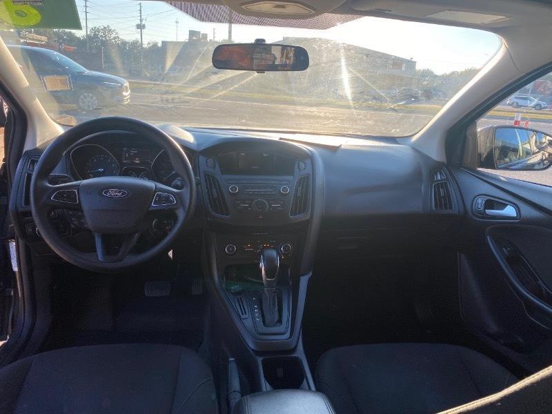 Ford Focusse Hatch - Thumbnail 8