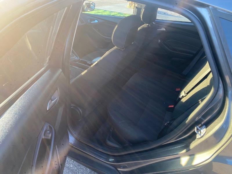 Ford Focusse Hatch - Thumbnail 10