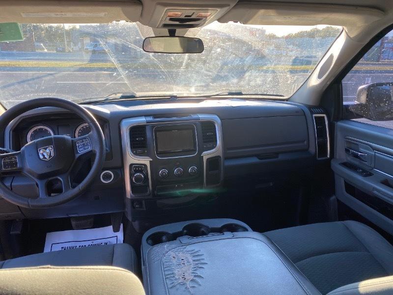 Ram 1500Slt Quad Cab 2Wd - Thumbnail 8