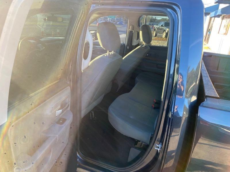 Ram 1500Slt Quad Cab 2Wd - Thumbnail 10