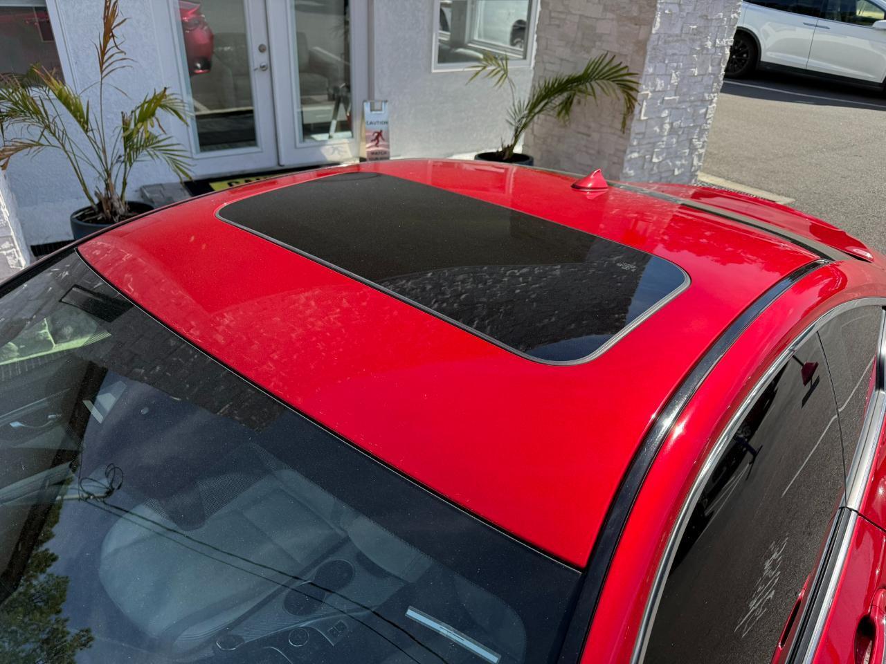 Infiniti Q60 - Thumbnail 15