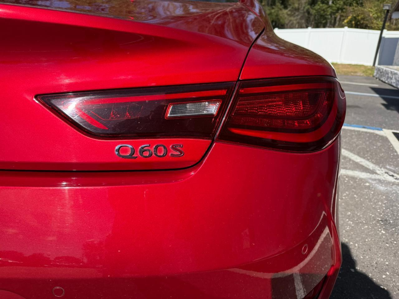 Infiniti Q60 - Thumbnail 5