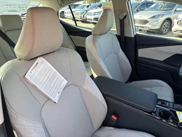 Toyota Camry Xle - Thumbnail 17