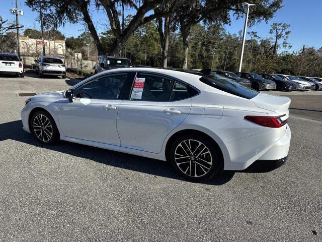 Toyota Camry Xle - Thumbnail 4