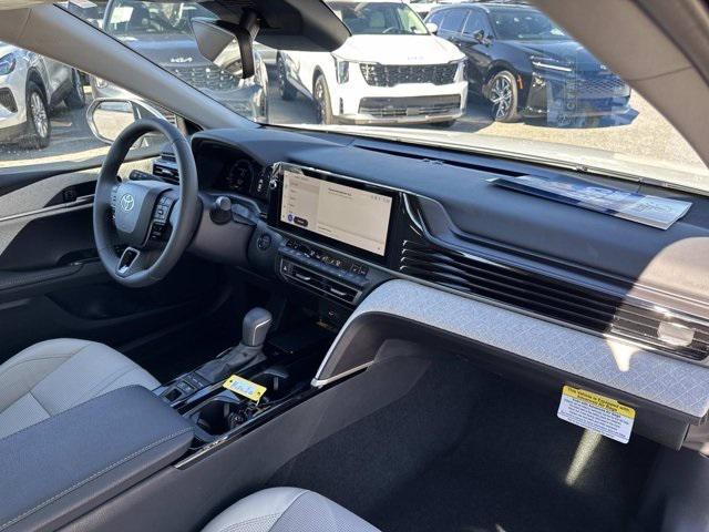 Toyota Camry Xle - Thumbnail 18