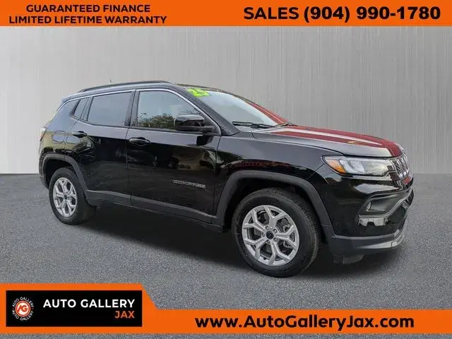 Jeep Compass Latitude - View 1