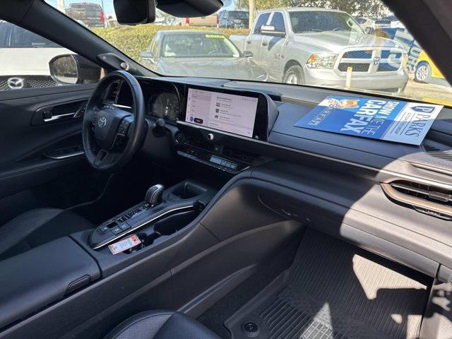 Toyota Toyota Crown Ltd Sedan - Thumbnail 18