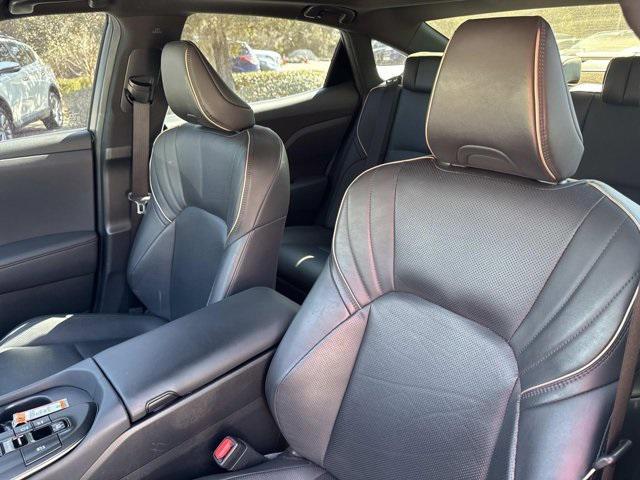 Toyota Toyota Crown Ltd Sedan - Thumbnail 11