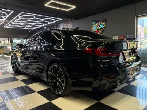 BMW 5 Series 530I Sedan 4D - Thumbnail 4