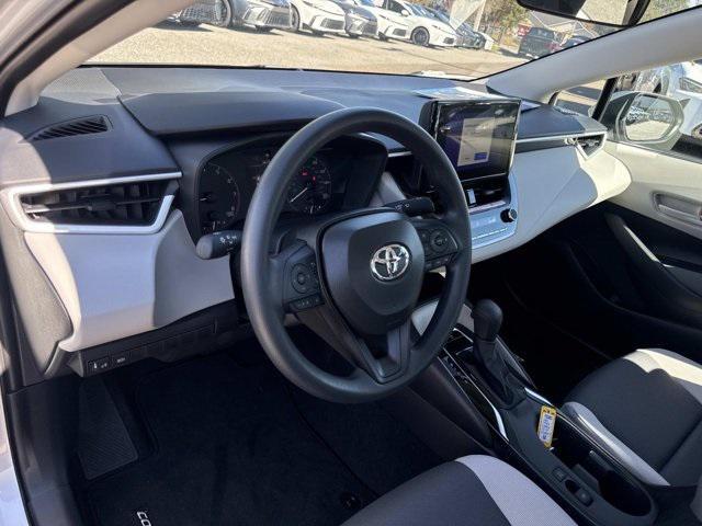 Toyota Corolla Le - Thumbnail 11