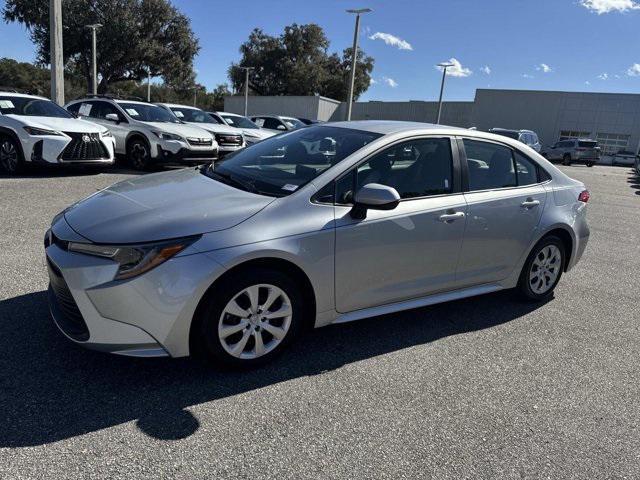 Toyota Corolla Le - Thumbnail 5