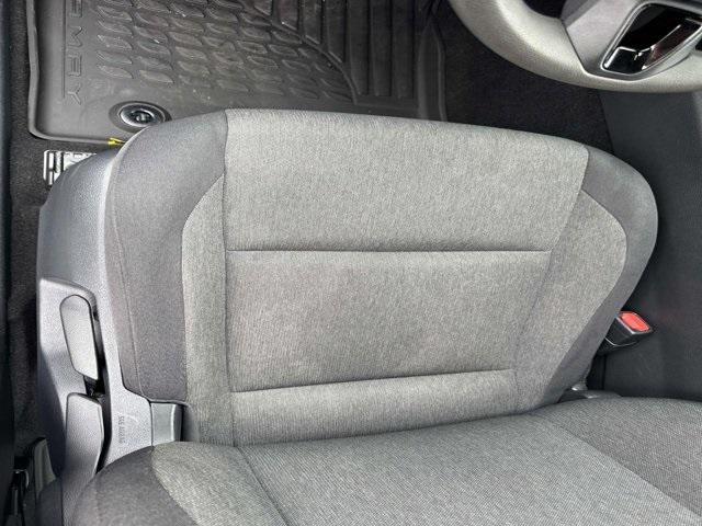 Toyota Camry Le - Thumbnail 9