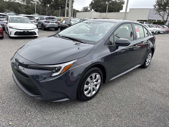 Toyota Corolla Hybrid Le Sedan - Thumbnail 5