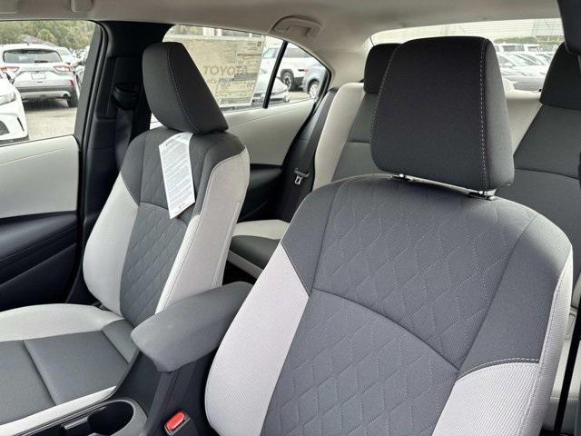 Toyota Corolla Hybrid Le Sedan - Thumbnail 10