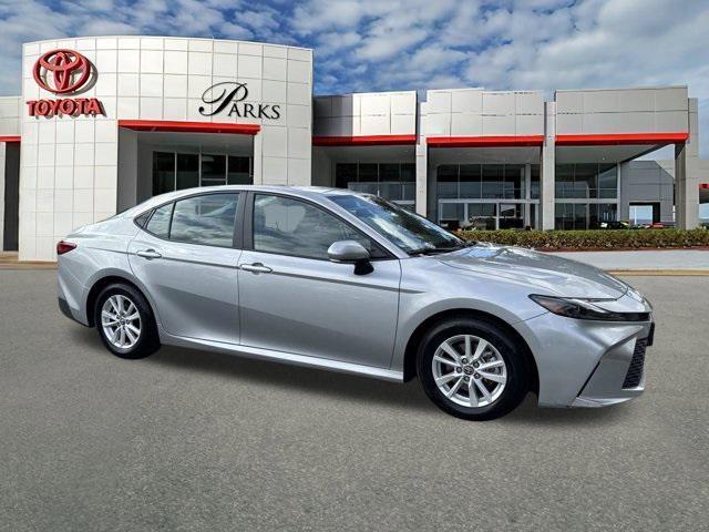 Toyota Camry Le - View 1