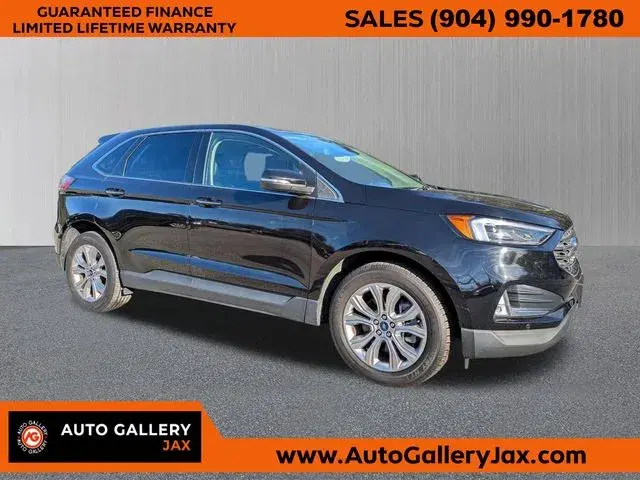 Ford Edge Titanium - View 1
