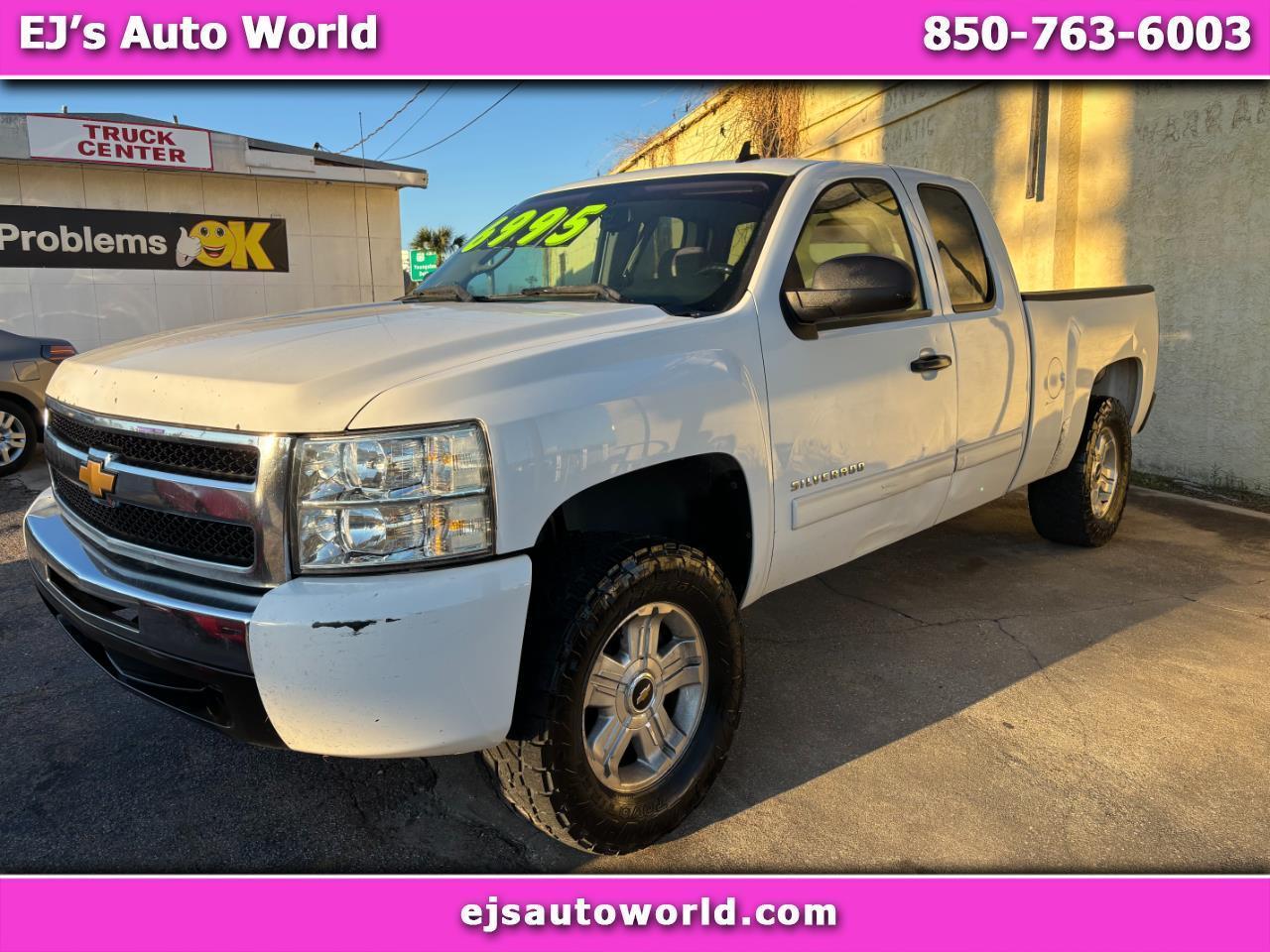 Chevrolet Silverado 15002Wd Ext Cab 143.5" Lt - View 1