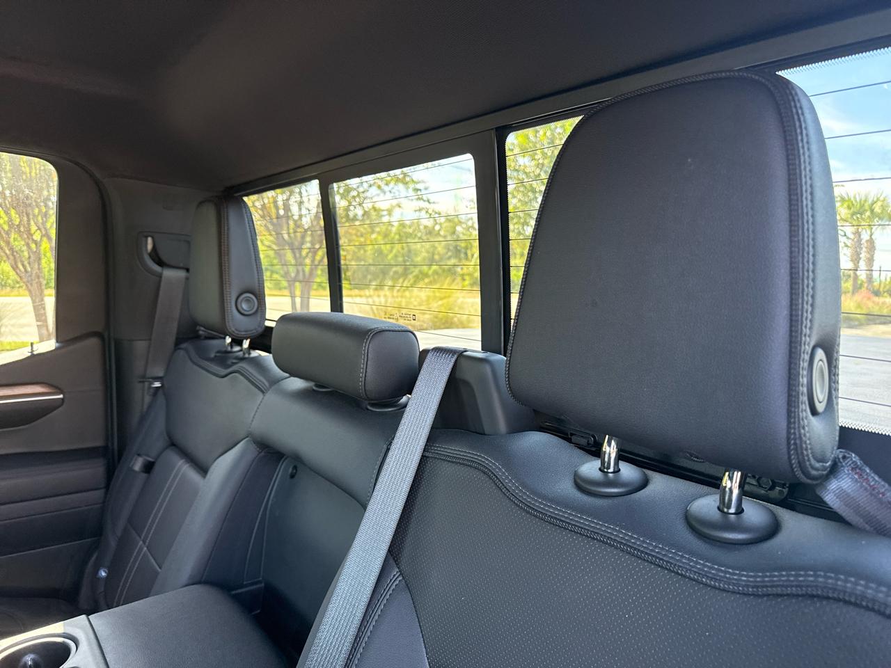 Chevrolet Silverado 15004Wd Crew Cab 147" High Country - Thumbnail 20