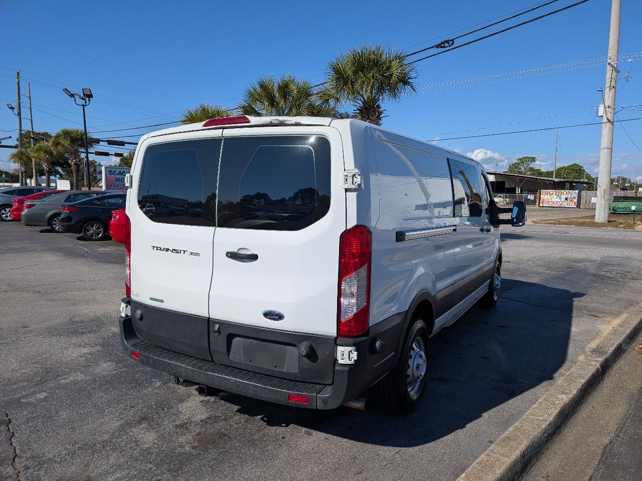 Ford Transit Cargo Vant-350 130" Low Rf 9500 Gvwr Rwd - Thumbnail 3